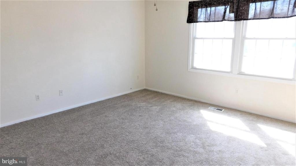 8627 Saxon Circle - Photo 14