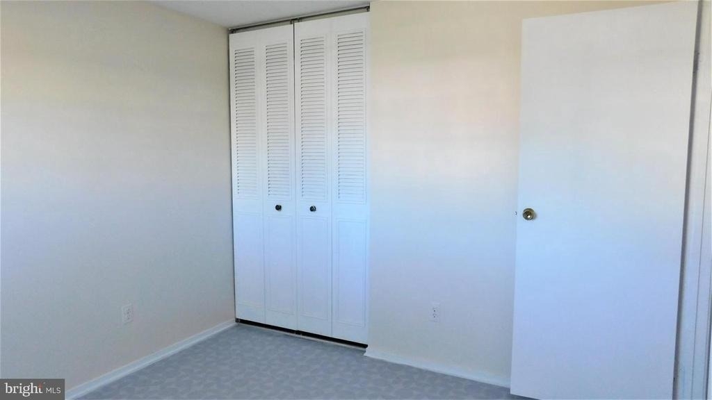 8627 Saxon Circle - Photo 10