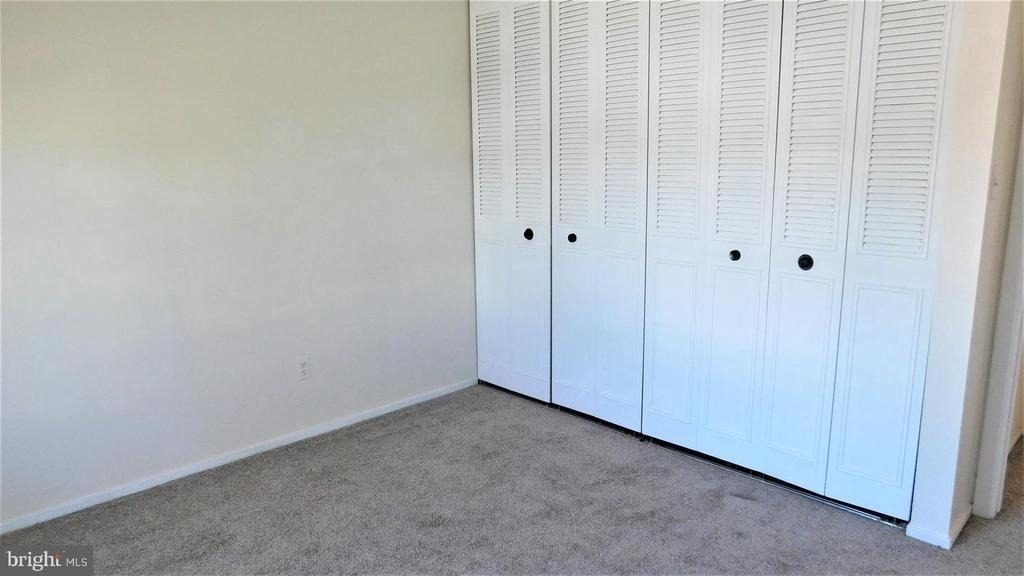 8627 Saxon Circle - Photo 9