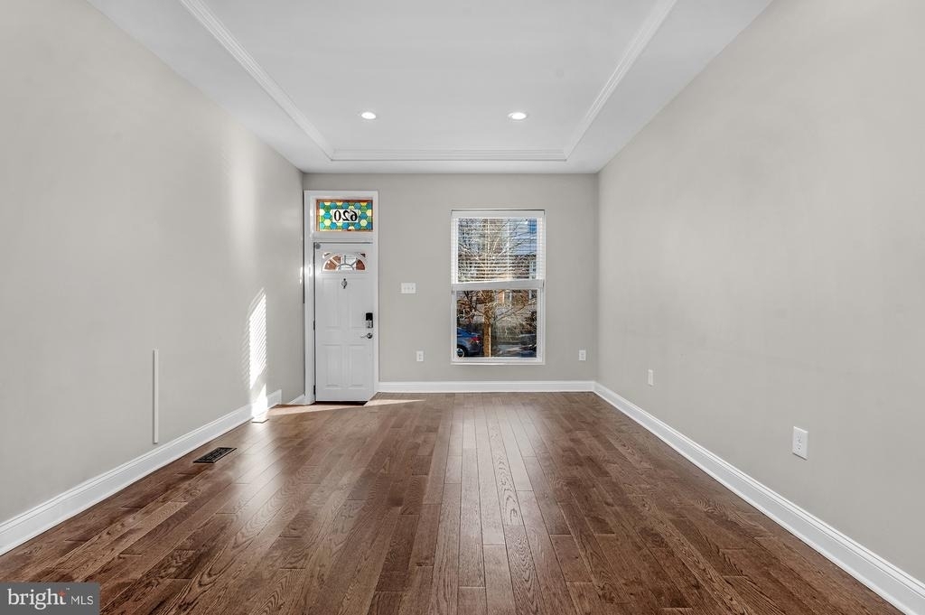 620 S Newkirk Street - Photo 4