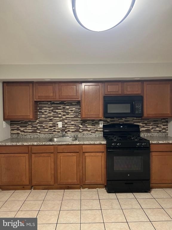 2504 Marbourne Avenue - Photo 4