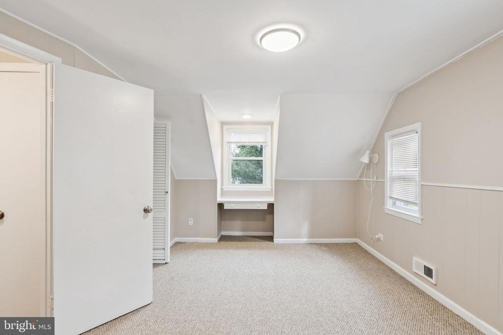 6226 Woodcrest Avenue - Photo 34