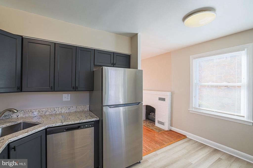6226 Woodcrest Avenue - Photo 12