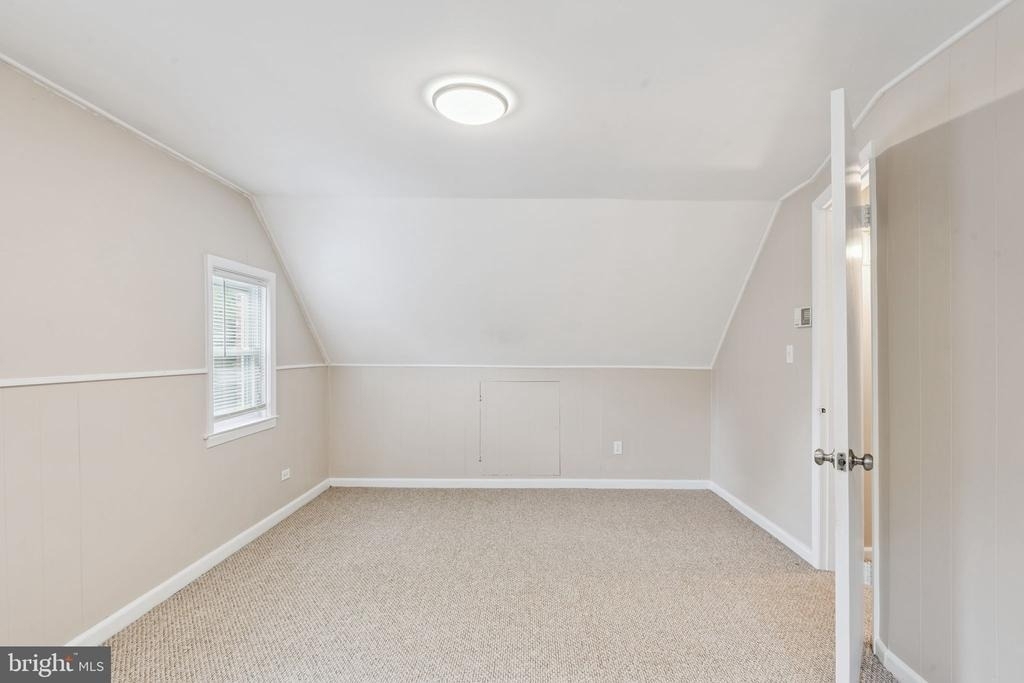 6226 Woodcrest Avenue - Photo 29