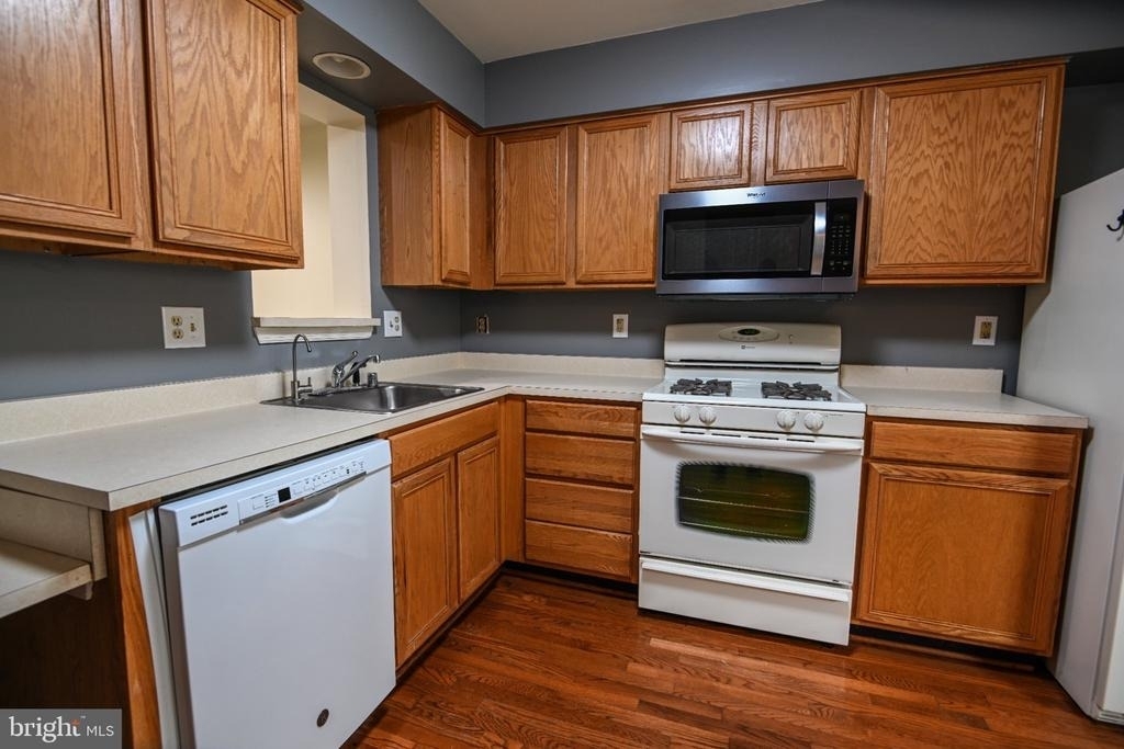 6503 Polynesian Lane - Photo 4