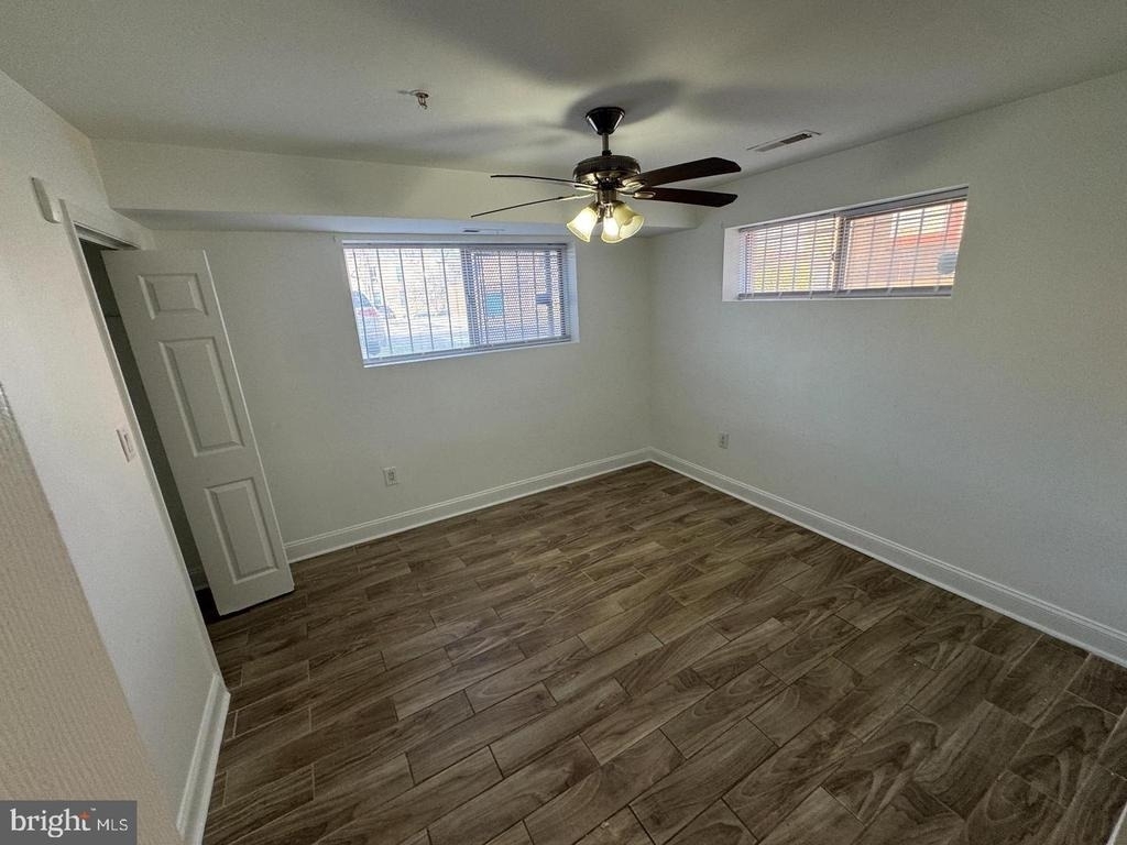 4110 Ames Street Ne - Photo 4