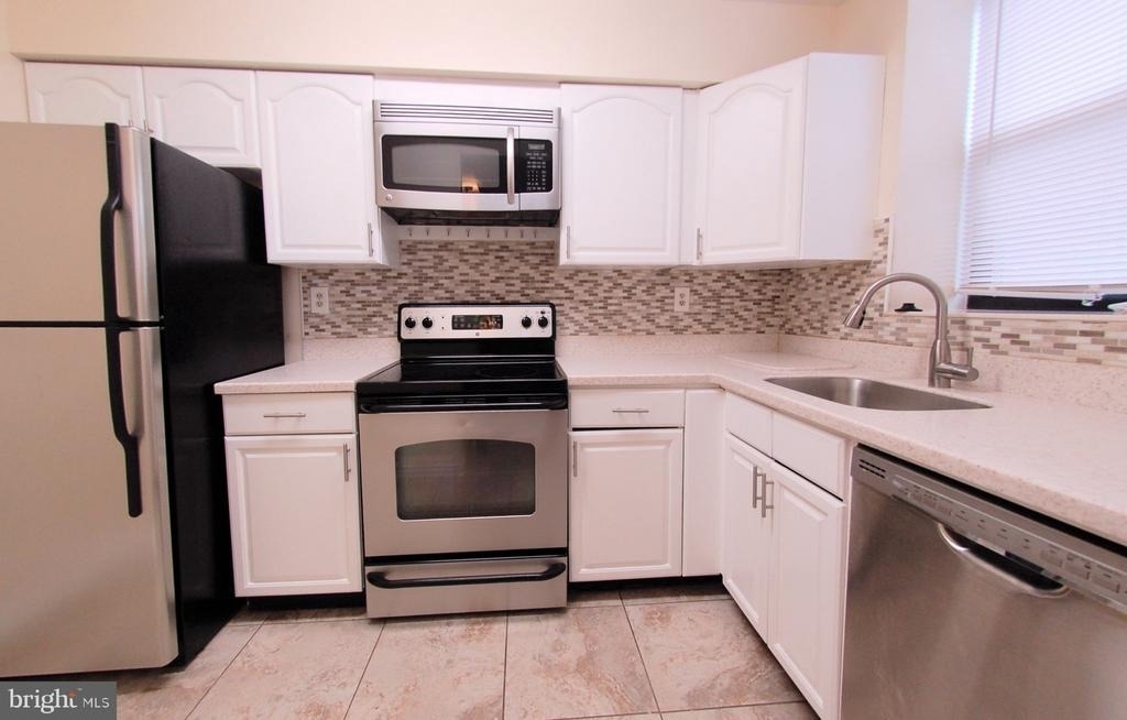 80 New York Avenue Nw - Photo 1