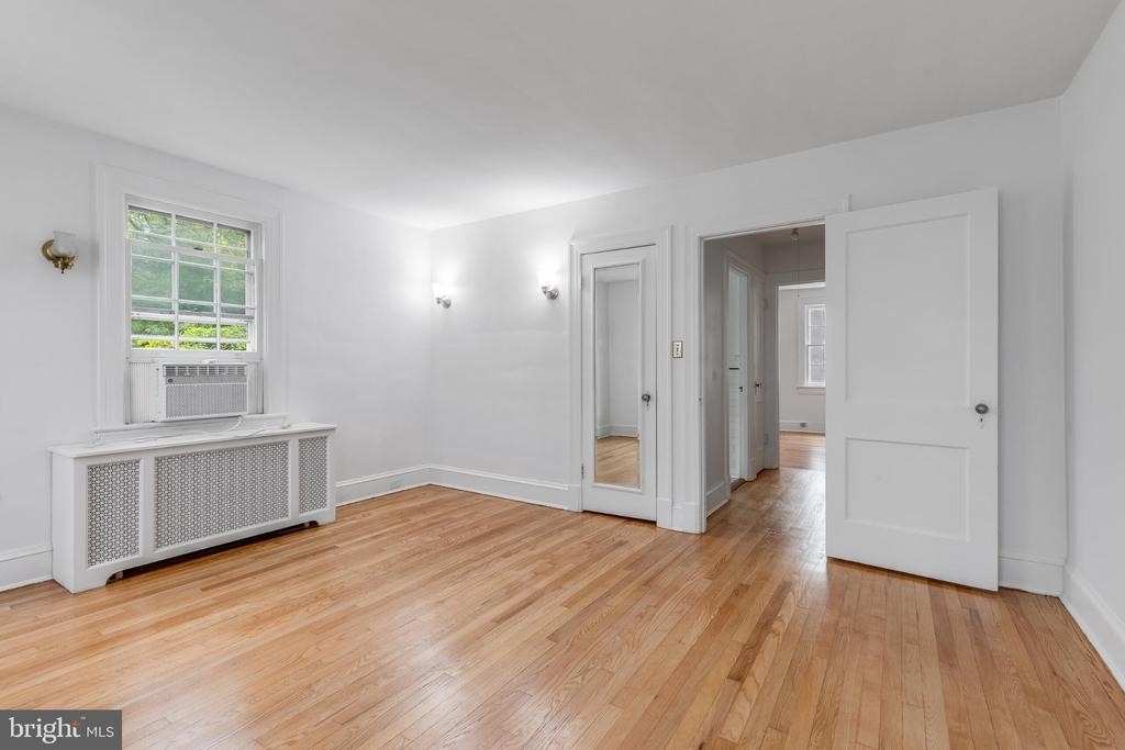 4215 Chesapeake Street Nw - Photo 18