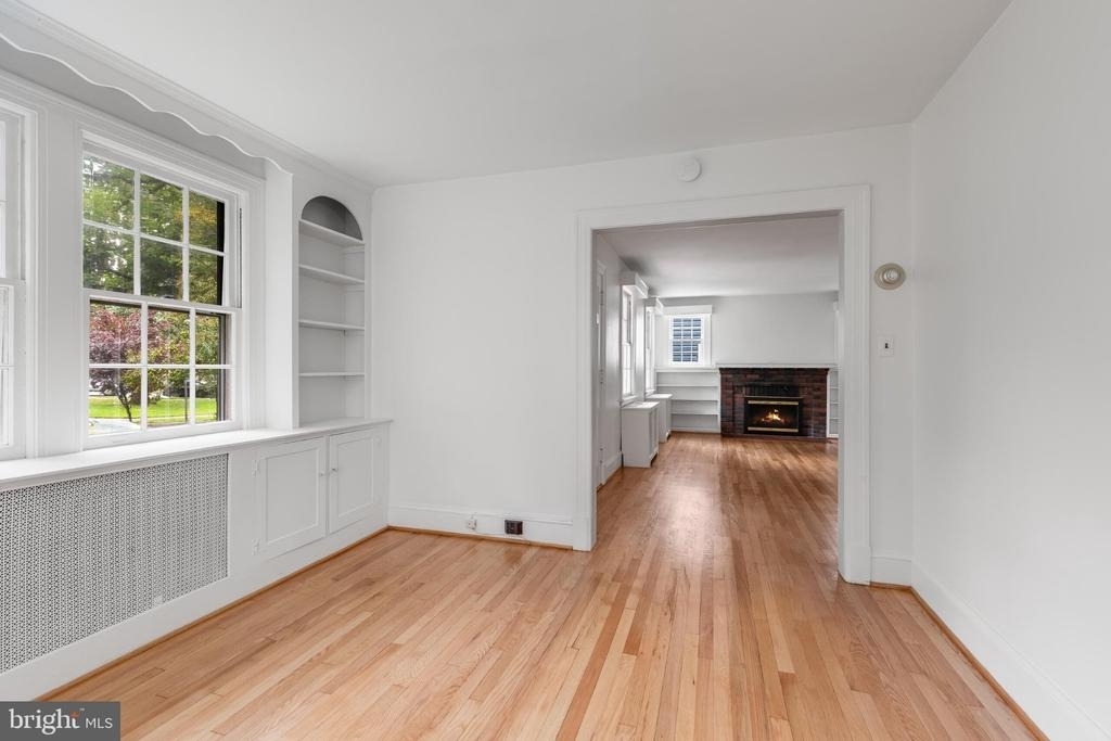 4215 Chesapeake Street Nw - Photo 8