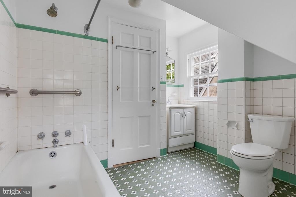 4215 Chesapeake Street Nw - Photo 26
