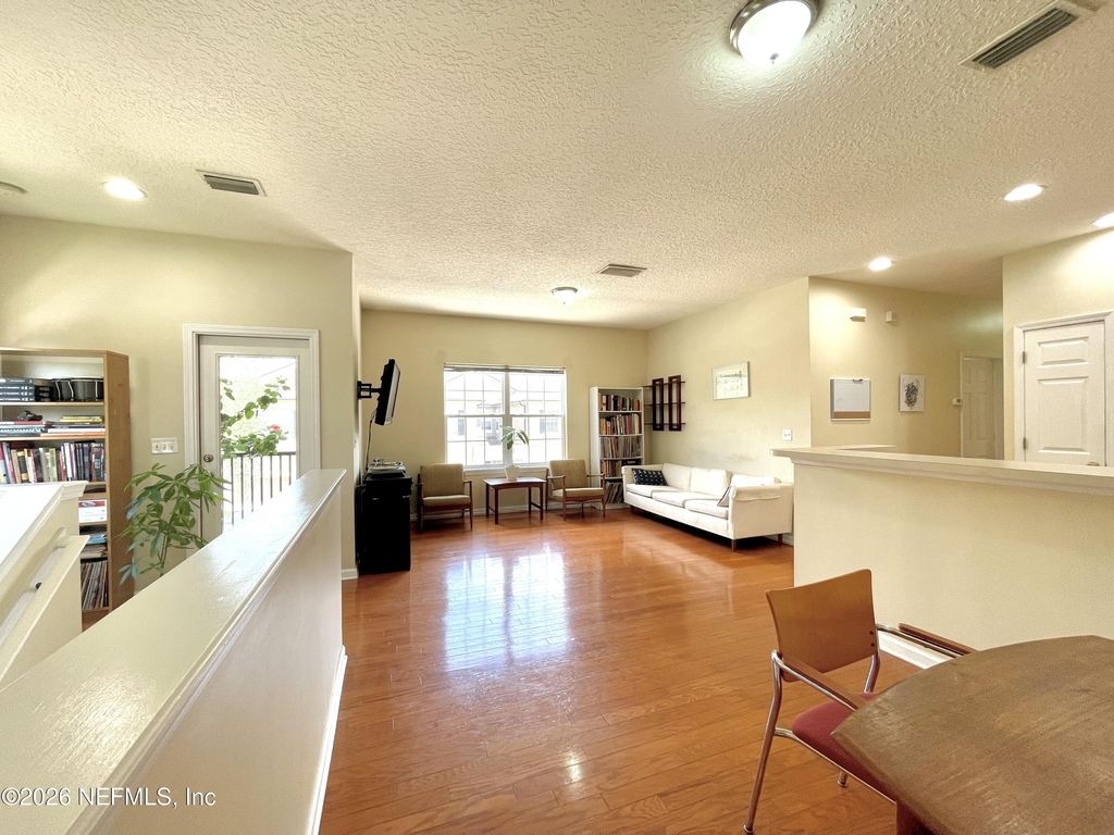 12301 Kernan Forest Boulevard - Photo 5