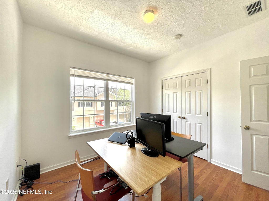 12301 Kernan Forest Boulevard - Photo 11