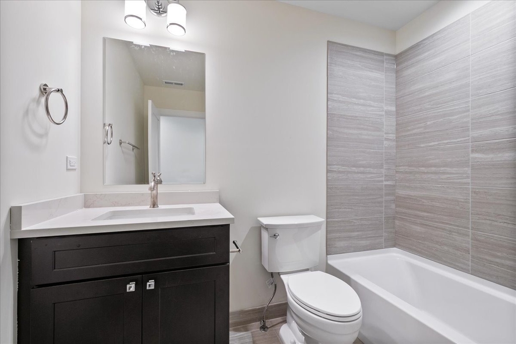 2314 W Arthur Avenue - Photo 11