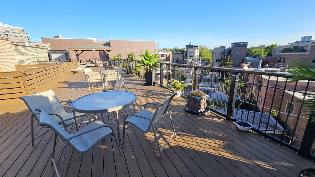 2250 N Lincoln Avenue - Photo 13