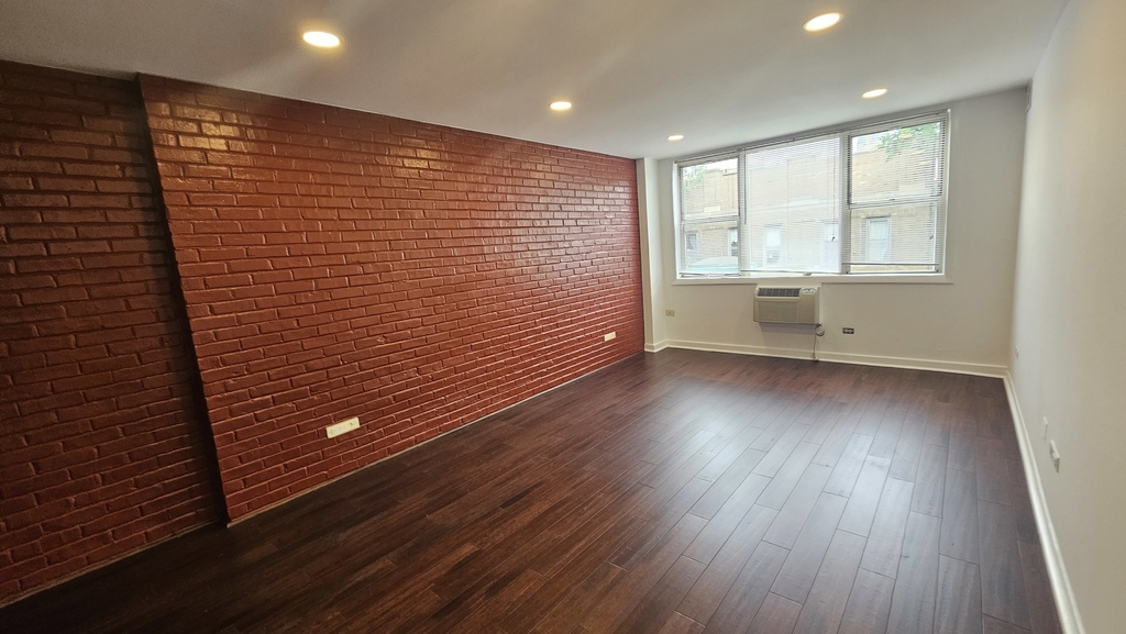 2250 N Lincoln Avenue - Photo 4