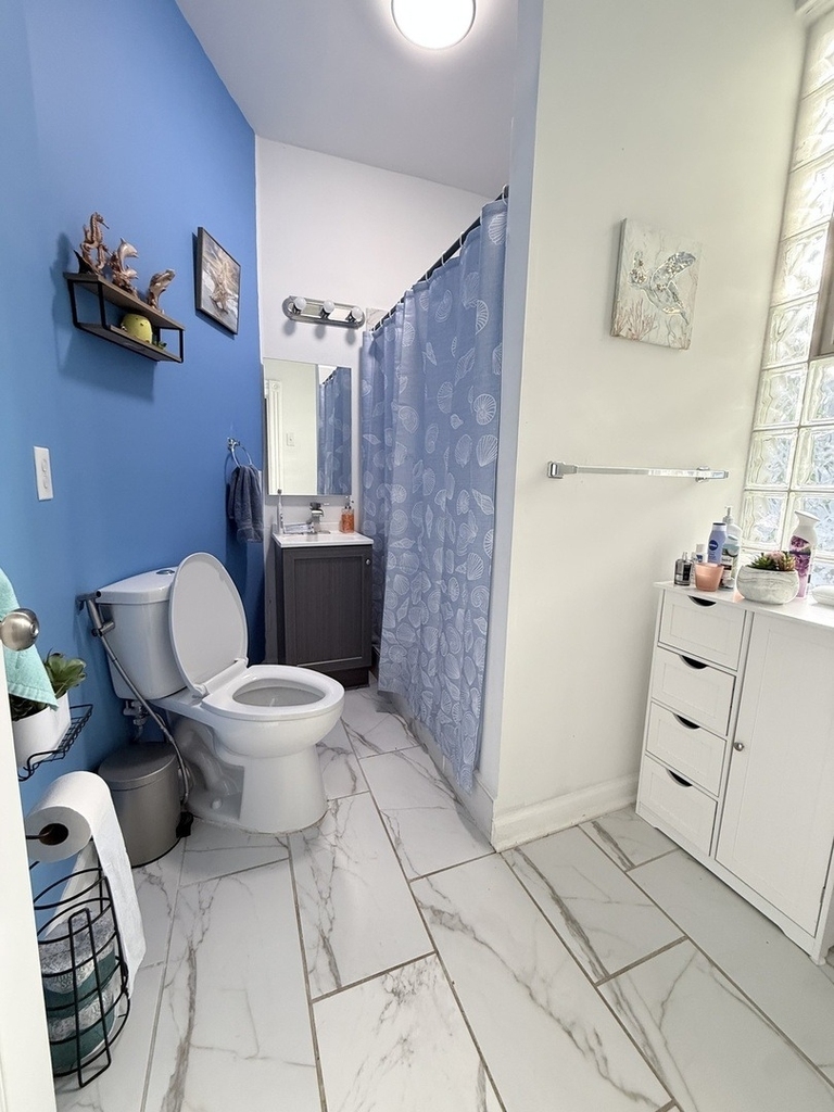223 W 106th Street - Photo 10