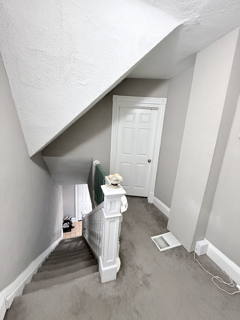 223 W 106th Street - Photo 14