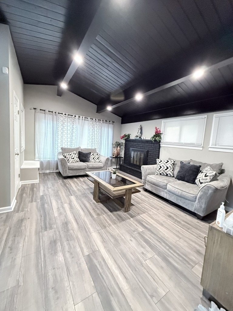 223 W 106th Street - Photo 8