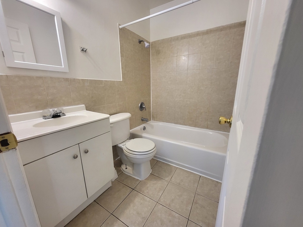 205 Marian Parkway - Photo 8