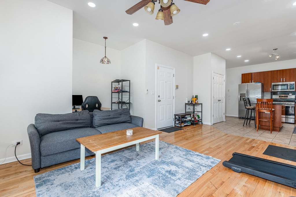4850 S Champlain Avenue - Photo 4
