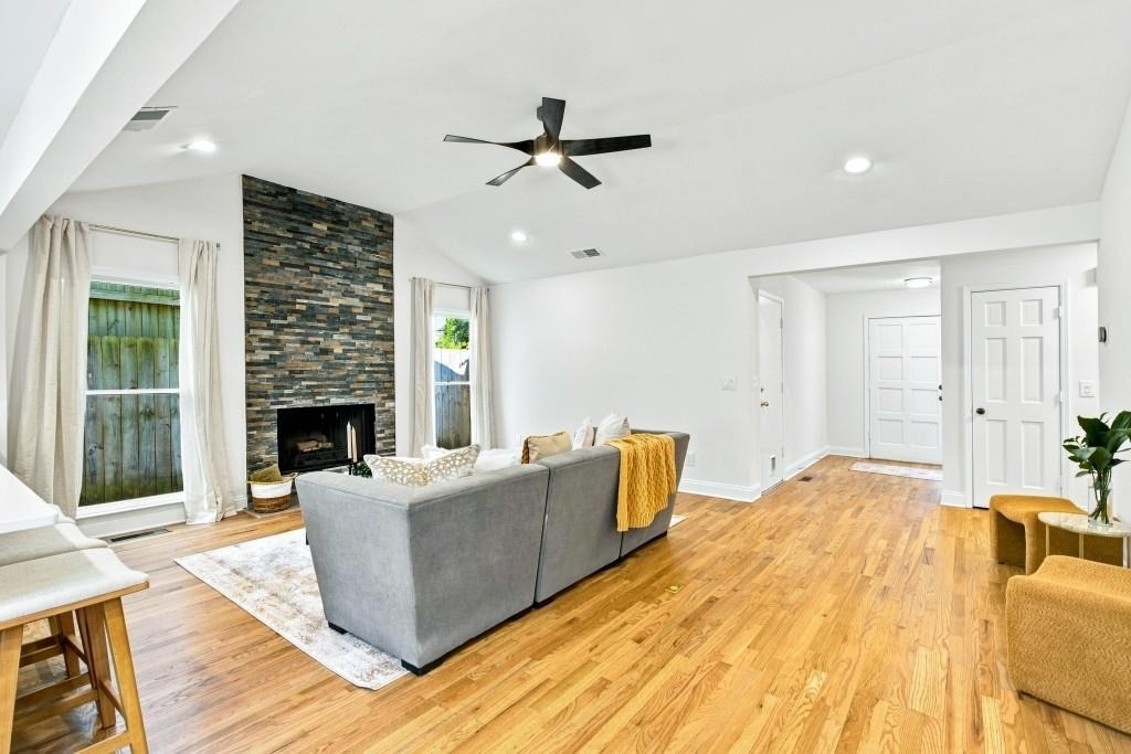 1113 Capital Club Circle Ne - Photo 7