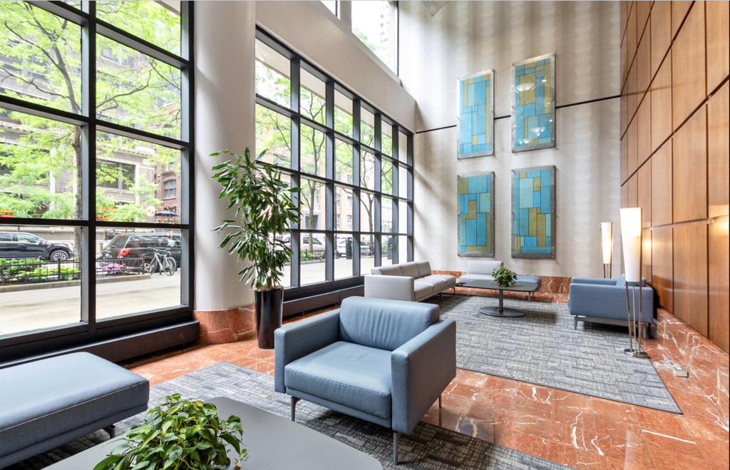 211 E Ohio Street - Photo 14