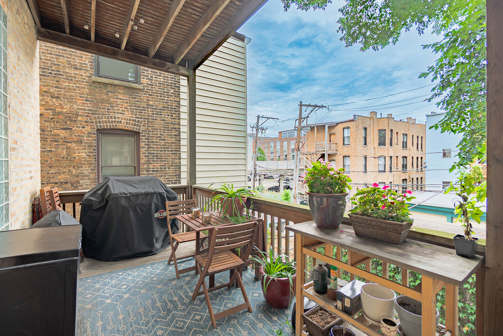 926 W Barry Avenue - Photo 14