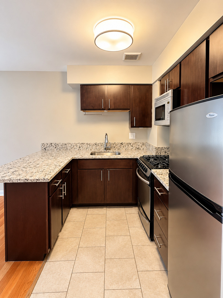 3610 N Pine Grove Avenue - Photo 2