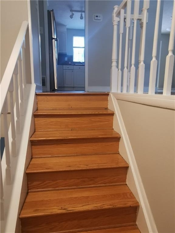 250 Sheringham Drive - Photo 4
