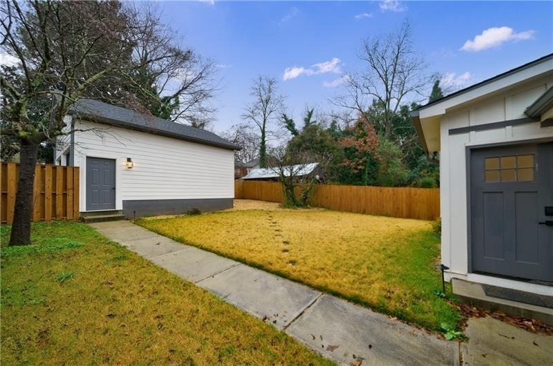 349 Altoona Place - Photo 34