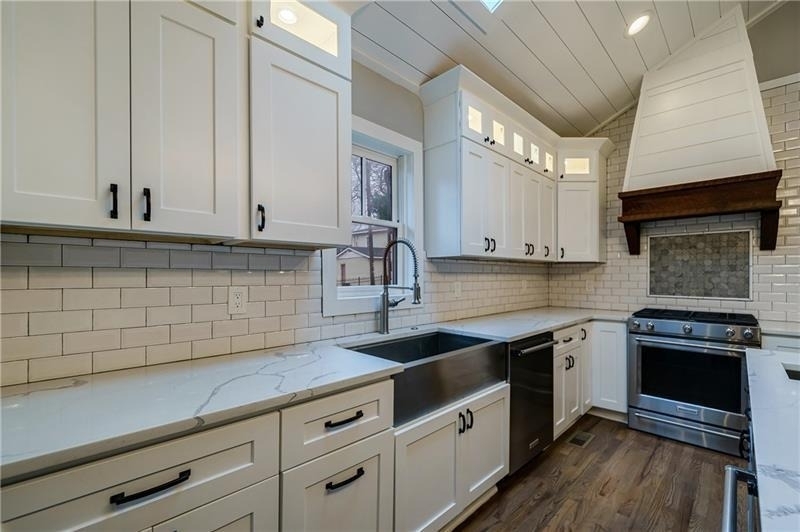 349 Altoona Place - Photo 11