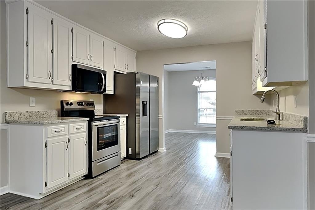 1550 Twin Manor Drive - Photo 4