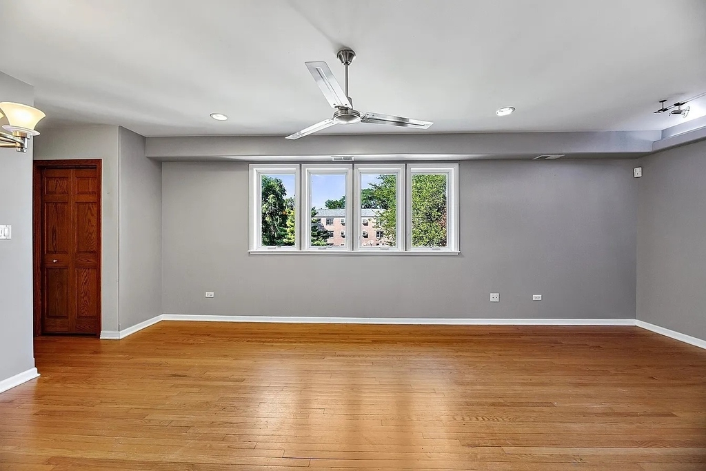 125 Callan Avenue - Photo 3