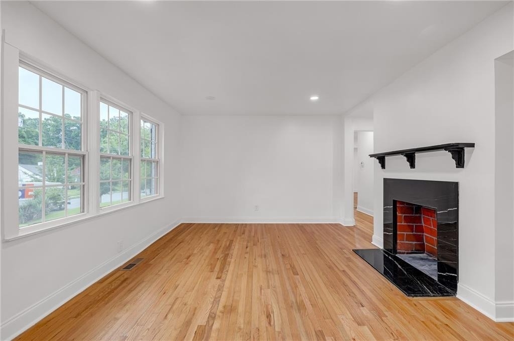 1803 S Gordon Street Sw - Photo 4