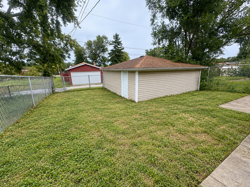 14475 Lincoln Avenue - Photo 12