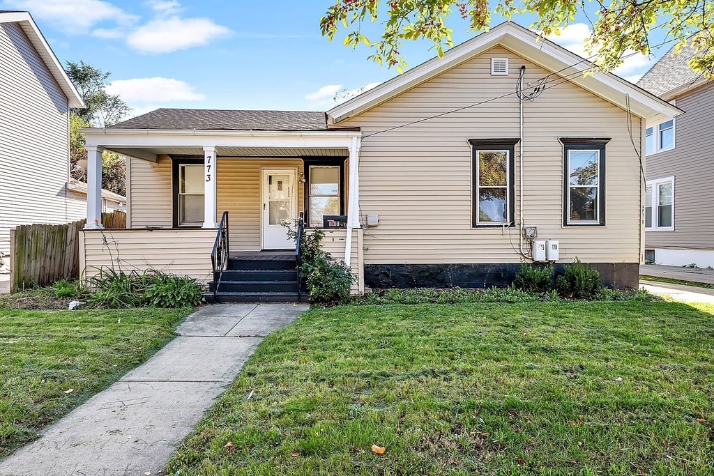 773 E New York Street - Photo 0