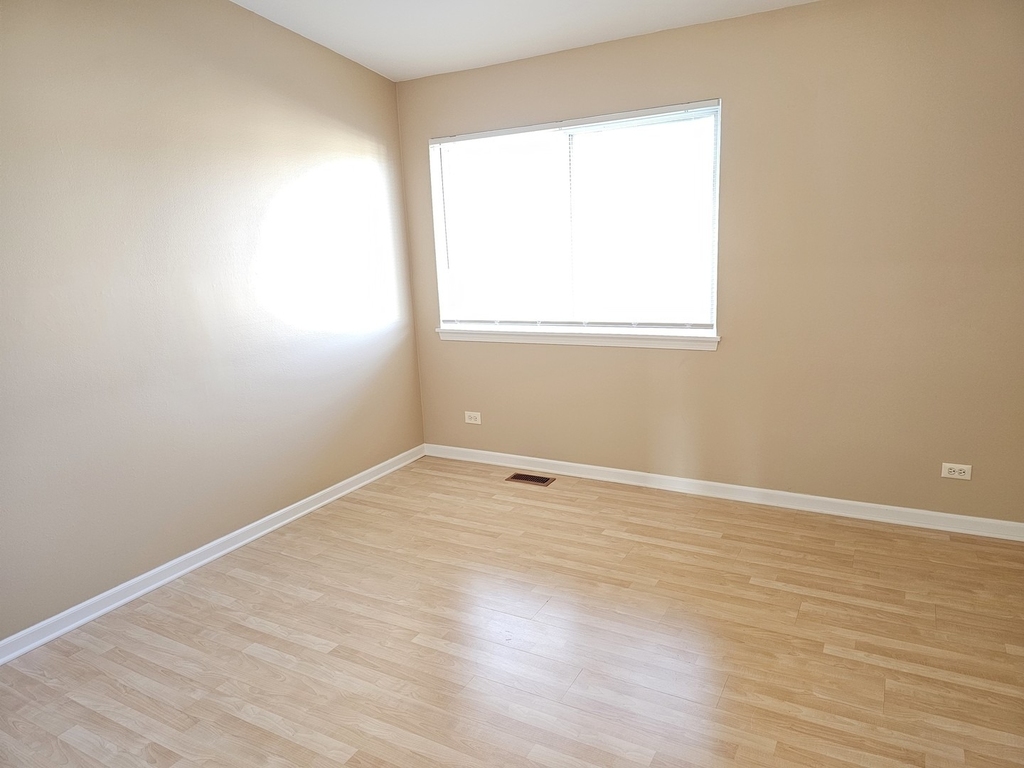 2315 N Meadows Lane - Photo 16
