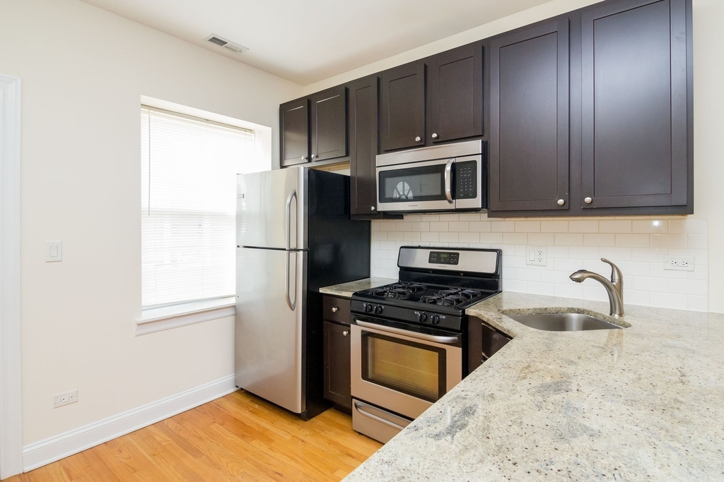 2035 W Arthur Avenue - Photo 1