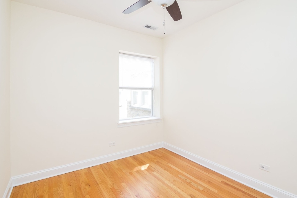 2035 W Arthur Avenue - Photo 8