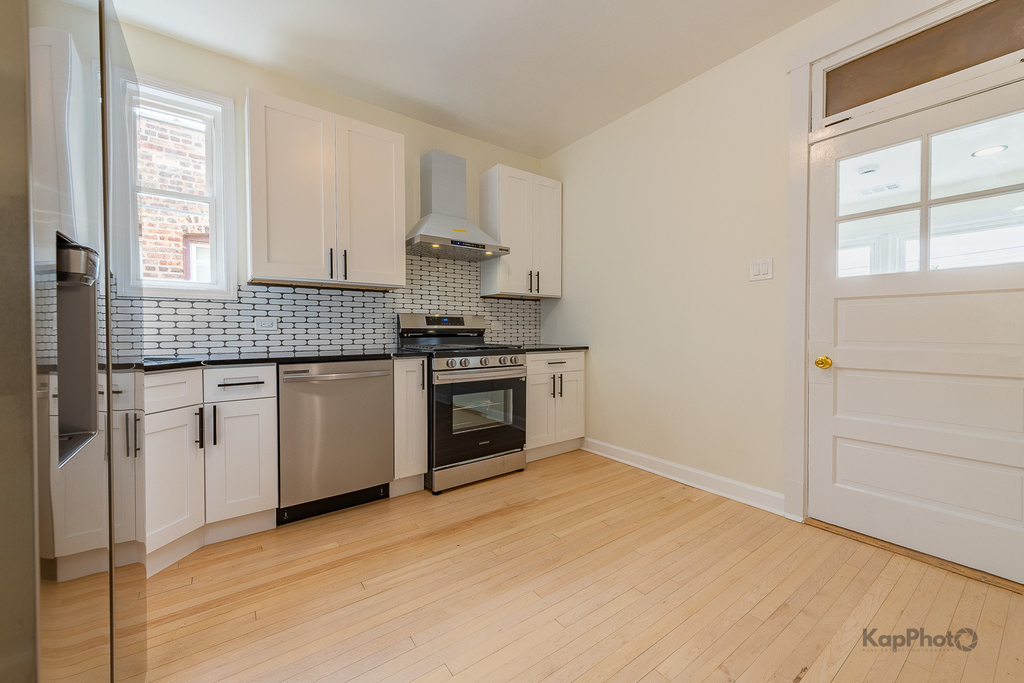 3818 N Kimball Avenue - Photo 10