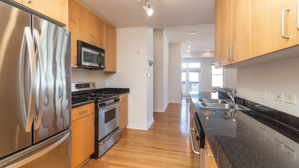 845 W Altgeld Street - Photo 13