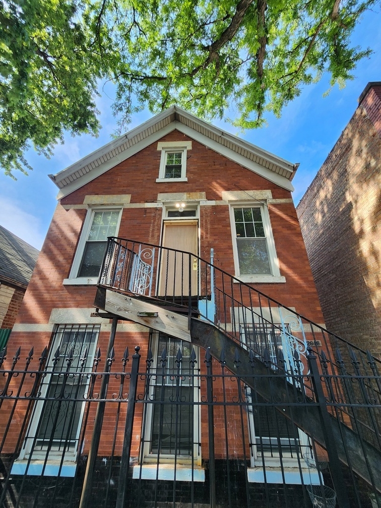 2646 W Cullerton Street - Photo 0
