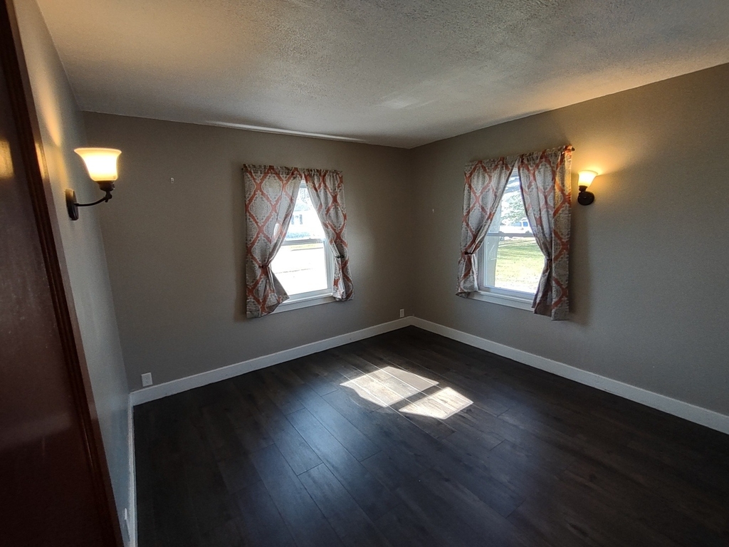 912 Douglas Street - Photo 6