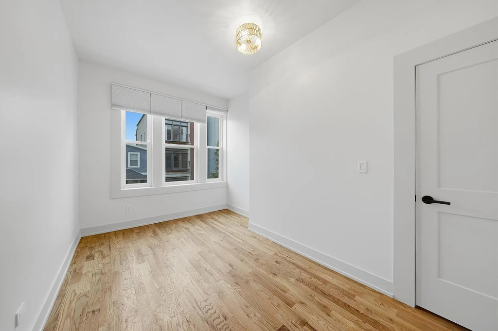 1514 W Fry Street - Photo 11
