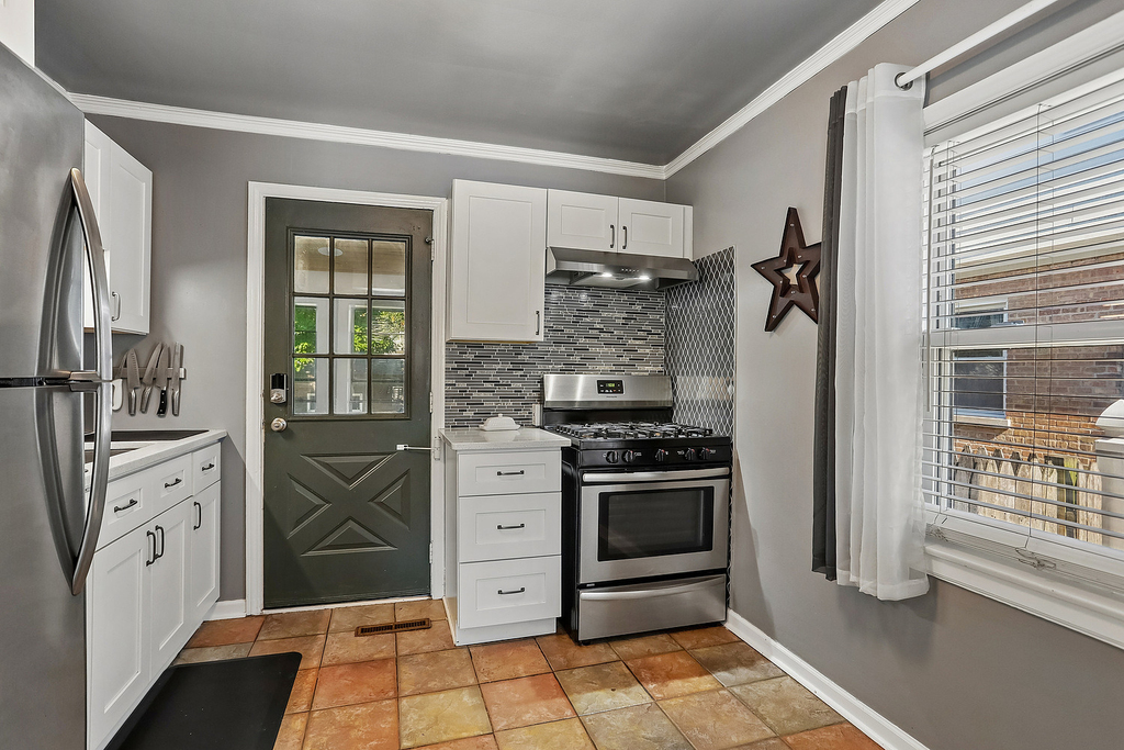 10250 S Turner Avenue - Photo 3