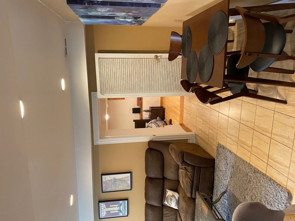 2652 N Wilton Avenue - Photo 1
