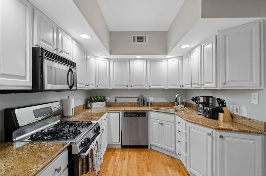 1450 W Webster Avenue - Photo 8