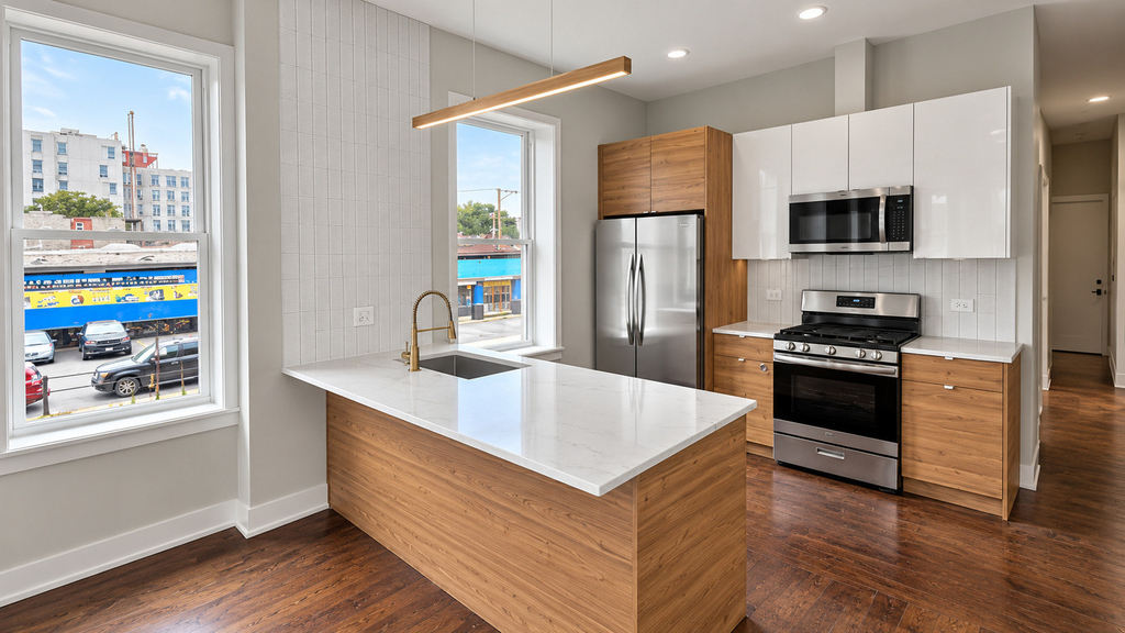 2024 S Ashland Avenue - Photo 1