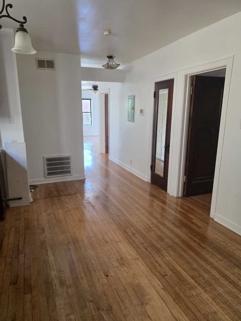 6418 N Albany Avenue - Photo 2