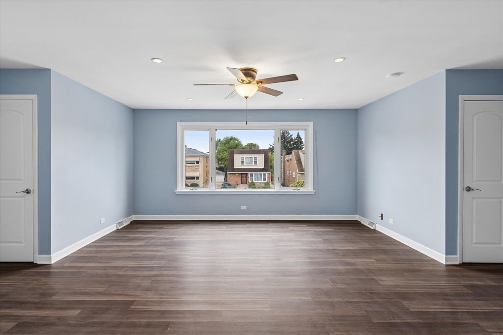 6122 W Leland Avenue - Photo 3